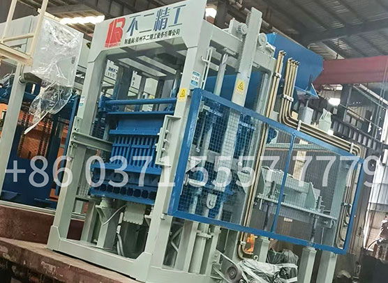 Automatic-Block-Making-Machine—QT10-08